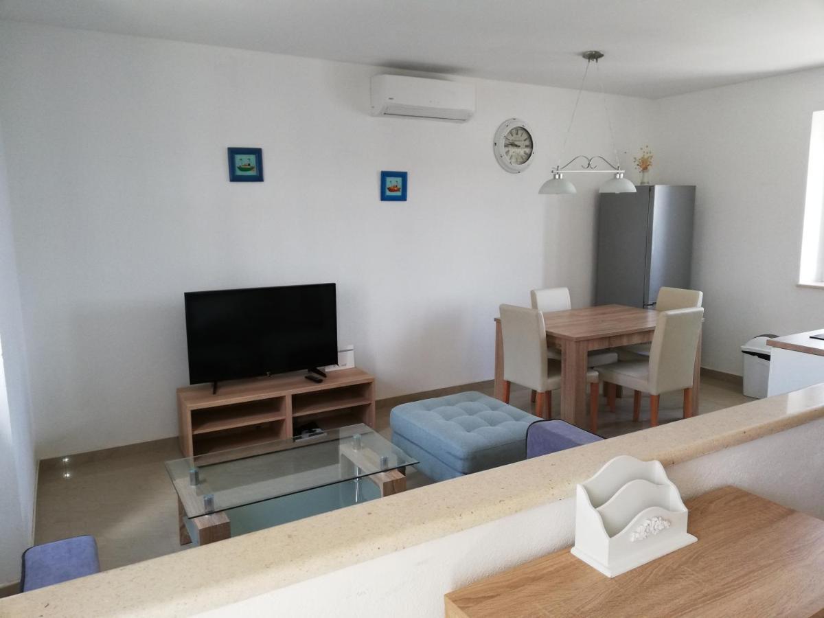 Apartman Postira Rot Exteriér fotografie